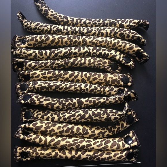 Hair rollers animal print! Wrap, Snap, & Go! - Picture 4 of 8